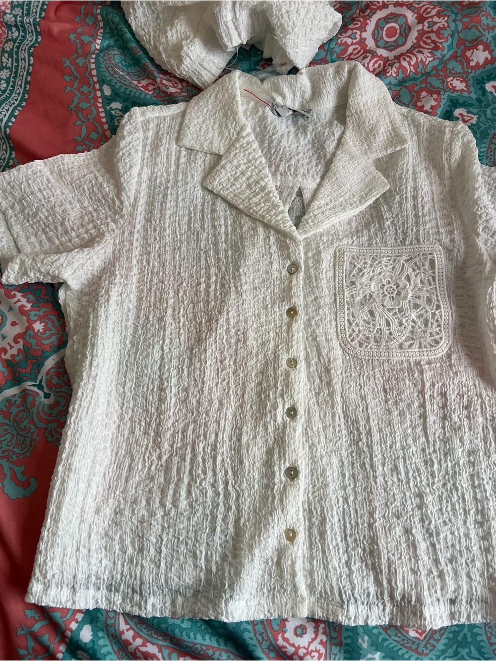 Woven Texture Button-Front Women’s Top with Lace Pocket - White